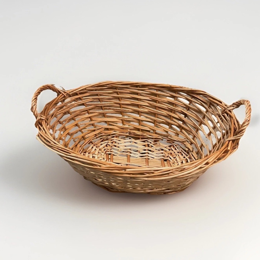 Vintage Traditional Handled Wicker Farmhouse Cottage Storage Basket 18x12”